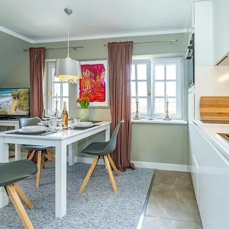 Gemuetliche Reet-pool-sauna Apartament *