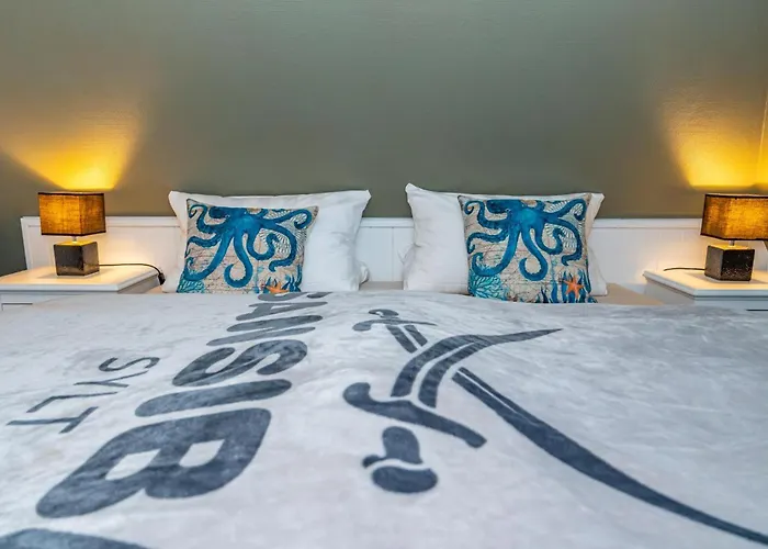 Gemuetliche Reet-pool-sauna Apartamento